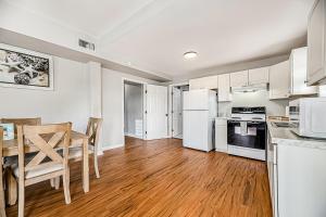 Redicare Resort - Downstairs