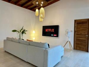 Ohlala luxury pool villas