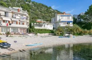 Apartments by the sea Drasnice, Makarska - 14129 - 德朗西斯