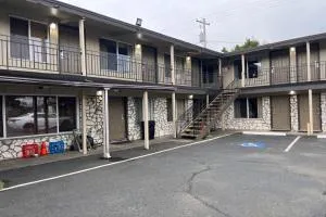 Anchor Bay Inn near Winchester Bay - Sutherlin