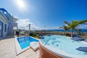 Crystal Villa ikema - Karimata