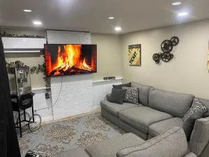 Bellaire Midtown Cottage - Creswell