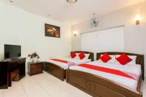 Hoàng Yến Nhi Hotel - 36 Đ. Số 51, Gò Vấp - by Bay Luxury
