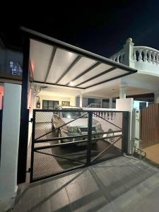 Apico Home 14pax#5minWalk-Jonker