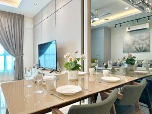 Melaka Ong Kim Wee Residences by Stayrene