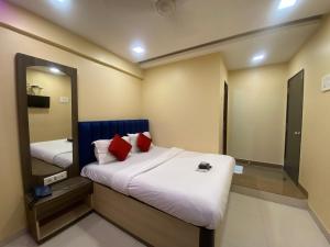 Hotel Royal Grand - Near Mumbai International Airport
