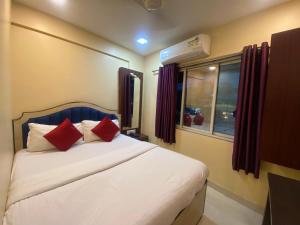 Hotel Royal Grand - Near Mumbai International Airport