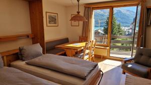 Chesa Bellaval, Haus Chamuotsch 3 1 2-Zimmerwohnung