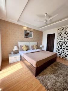 Flock Hotel I Golf Course Road Near Dlf Phase 1 Metro station I Gurugram