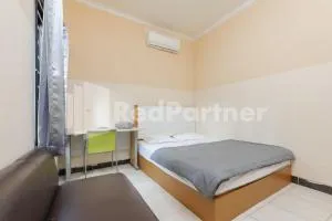 Karawaci Taman Permata Tiga Mitra RedDoorz - Binong