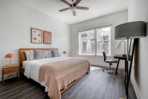 Highlands 2BR w Pool WD Gym vibrant area ATX-198