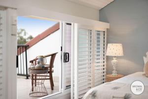 Alice Bayona 7 - Little Cove