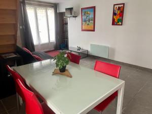 Maisons de vacances Les Gites de La Vieille Roue - Gite 3 : photos des chambres