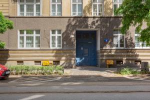 Vintage Apartments Warsaw Praga by Renters