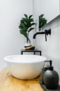 Rentero Cozy Wenceslas square 700m Apartment, Prague