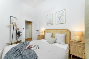 Rentero Cozy Wenceslas square 700m Apartment, Prague