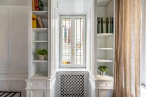 iFlat Classic And Contemporary Home