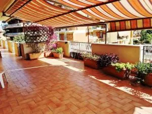 Roma e Palazzo Pontificio di Castel Gandolfo-Vaticano - Morena