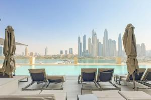 Beachfront Bliss - Apartment with Pool and Premium Amenities By ĀYA Boutique