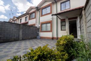 Rosa Luxury Villa near Jomo Kenyatta International Airport-JKIA