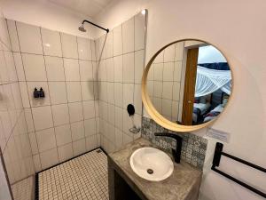 Fawlty Towers Accommodation & Activities