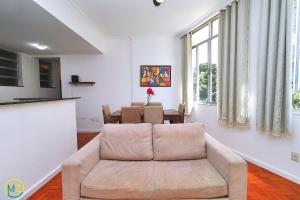 Sala e 2 quartos ECONÔMICO em Copacabana