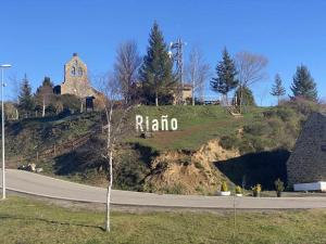 Mirador Solasierra montaña y pantano VUT-LE-5623