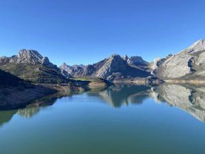 Mirador Solasierra montaña y pantano VUT-LE-5623