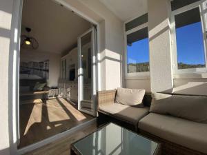 Mirador Solasierra montaña y pantano VUT-LE-5623