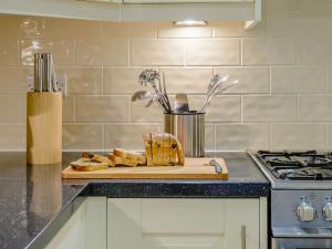 3 Bed in Buxton 81127