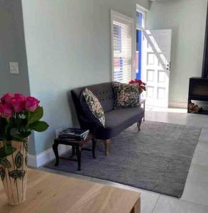 Modern city townhouse with rooftop terrace