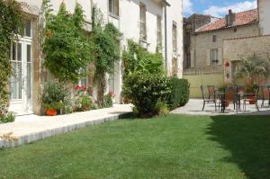 Hotels Hotel du Donjon : photos des chambres