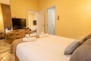 Gran Poder Sevilla by TheGoodTourist