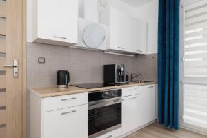 Cracow Royal Blue Apartment Avia Estate by Renters