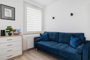 Cracow Royal Blue Apartment Avia Estate by Renters