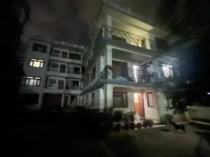 Nirvaan Guest House (Hotel Bibidh) - Thimi