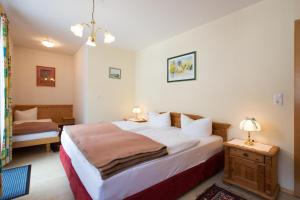 One-Bedroom Apartment - Haus Central room in Apartmenthaus Brixen & Haus Central