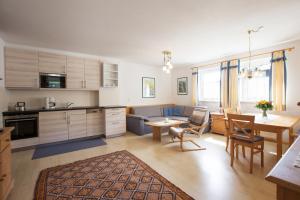 Apartmenthaus Brixen & Haus Central