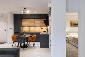 Brand New*City Centre Apart. Kirby