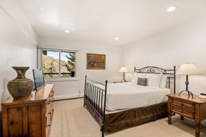 Shadowbrook 506