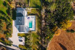 Martincic residence - 5 stars luxury with pool heating on 4000m2