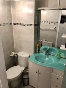 STUDIO CENTRE VILLE 2 PERS - LA GRANDE MOTTE A PROXIMITE IMMEDIATE DE LA MER