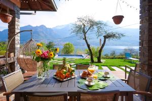 Villa Vittoria with private heated pool & shared sauna - Bellagio Village Residence
