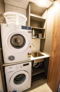 Coogee Beachside Hideaway #3 - Private 1BR, Pet Friendly Retreat