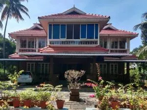 Pournami Home Stay - Edappāl