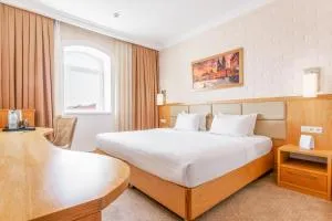 Praga Hotel - Tashkent