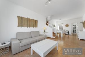 Villa Mundaka by Villitas