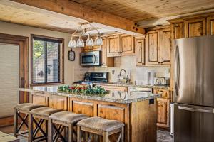 The Treehouse Cottage A-Frame
