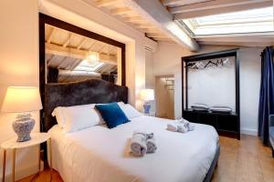 Del Guanto Apartment by Mamo Florence