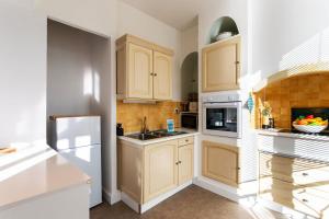 Appartements LE PROVENCE AP4389 By Riviera Holiday Homes : photos des chambres